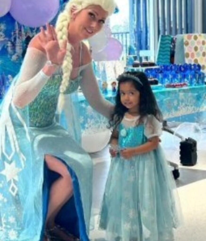 Frozen party Elsa entertainer